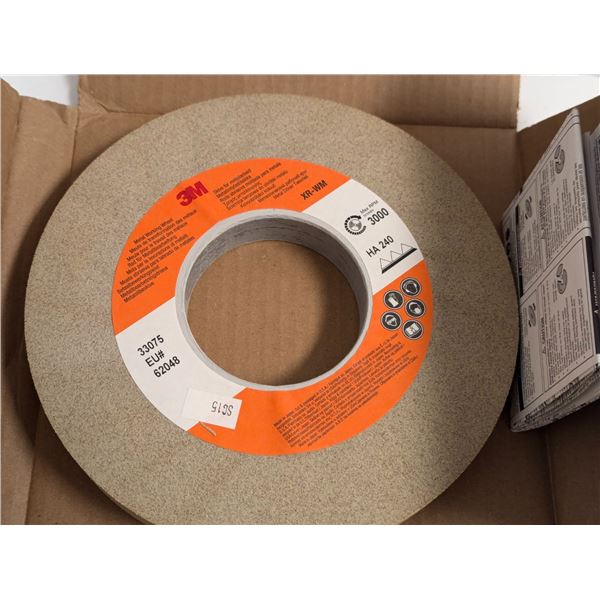 MEULE POUR LE TRAVAIL DES METAUX 8"x1"x3" 3M 33075