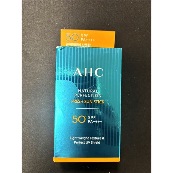LOT DE 24 AHM FRESH SUN STICKS 50 SPF