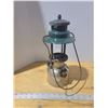 Image 1 : vintage Coleman lantern (no shade)