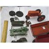 Image 8 : Lot Antique Tractors and Parts