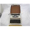 Image 1 : Smith-Corana Typewriter with Case