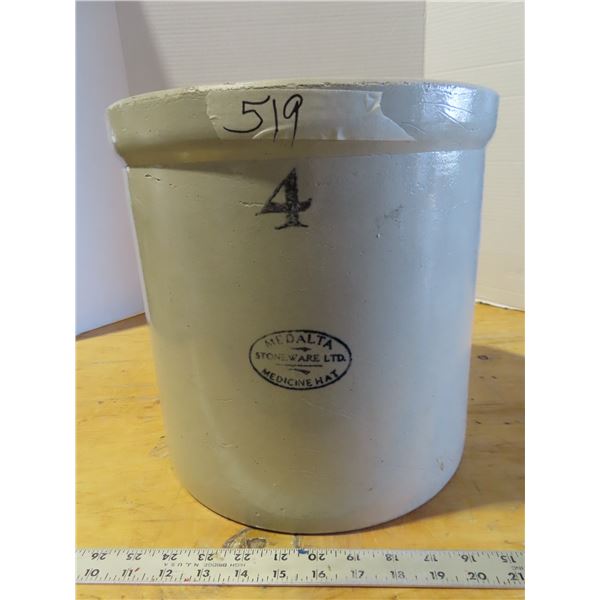 4 gal.medalta crock
