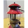 Image 3 : Coleman 1985 200 lantern with globe -red