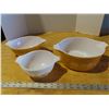 Image 1 : Set of 3 pyrex glass bowls with flower pattern