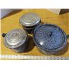 Image 1 : Set of 3 pearl blue graniteware pots with lids NOS