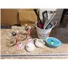 Image 1 : Lot of Assorted Kitchen Items