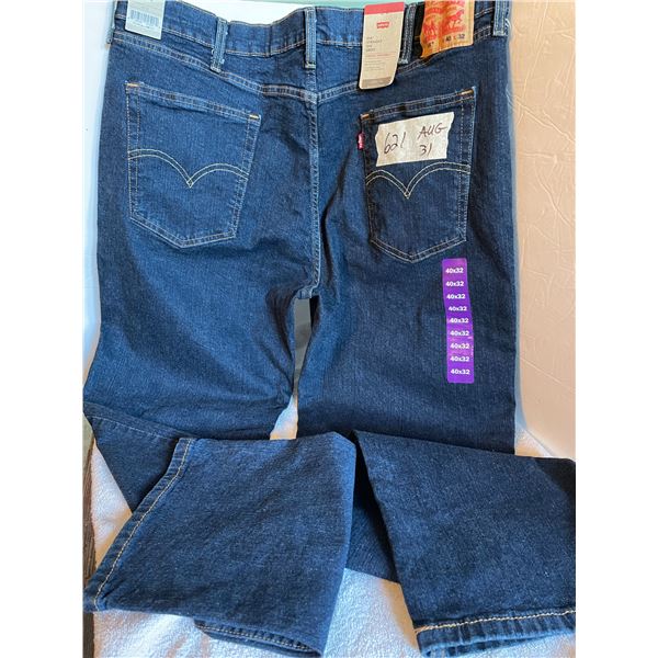Levis 514