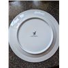 Image 3 : Eight 10.5" Gold Rimmed Porcelain Dinner Plates