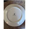 Image 4 : Eight 7.5" Gold Rimmed Porcelain Luncheon Plates