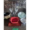 Image 1 : Assorted Glassware Bowls and Square Plates