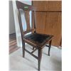 Image 3 : Antique Chair 20" x 38.5"