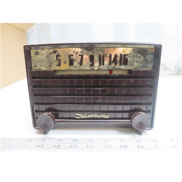 Vintage silvertone radio