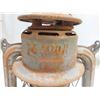 Image 2 : Vintage lantern, w/o globe