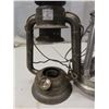 Image 2 : 2 Small vintage lanterns