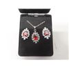 Image 2 : 3pc Necklace and earrings - in box