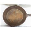 Image 2 : Cast Iron Frying Pan 10"