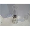 Image 2 : Clear Glass/ Oil Lamp