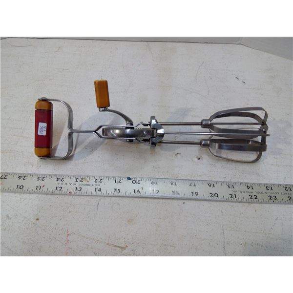 Vintage Stainless Syteel Hand Beater
