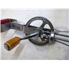 Image 2 : Vintage Stainless Syteel Hand Beater