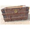 Image 4 : Old vintage heavy steamer trunk plat top -34"X20"X22"