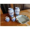 Image 1 : Lot of 4 vases and 1 decorative small tray