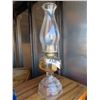 Image 1 : Oil lamp w/ chimney