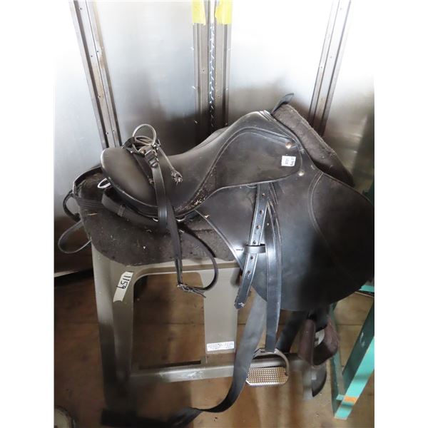 18" wide adjustable saddle