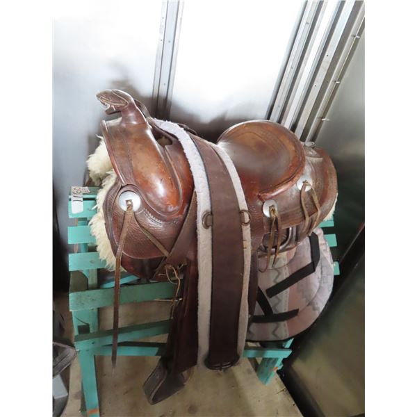 Antique beautiful brown colored saddle- 24"wide