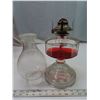 Image 3 : Antique oil lamp w/ chimney