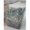 Image 3 : Container of marbles
