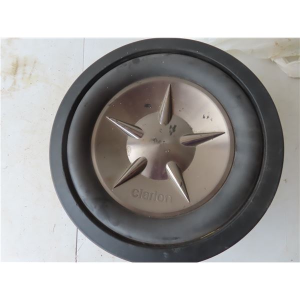 1000W clarion sub woofer 10"