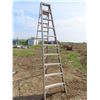 Image 2 : 10' aluminum ladder