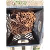 Image 1 : crate of chain link