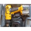 Image 3 : dewalt 12v flashlight and drill set