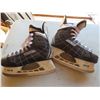 Image 1 : size 10.5 baurer skates