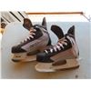Image 1 : size 9-10 nike baurer skates