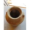 Image 2 : small crock good condition