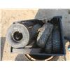 Image 3 : tote of lawnmower tires