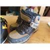 Image 2 : lot of new size 9 mens shoes and boots