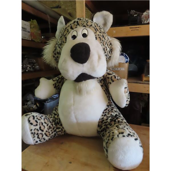 gigantic teddy bear