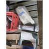 Image 1 : box of assorted items
