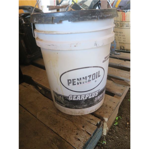 5 gallon pale of SAE 80W-90
