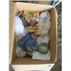 Image 3 : box of assorted items