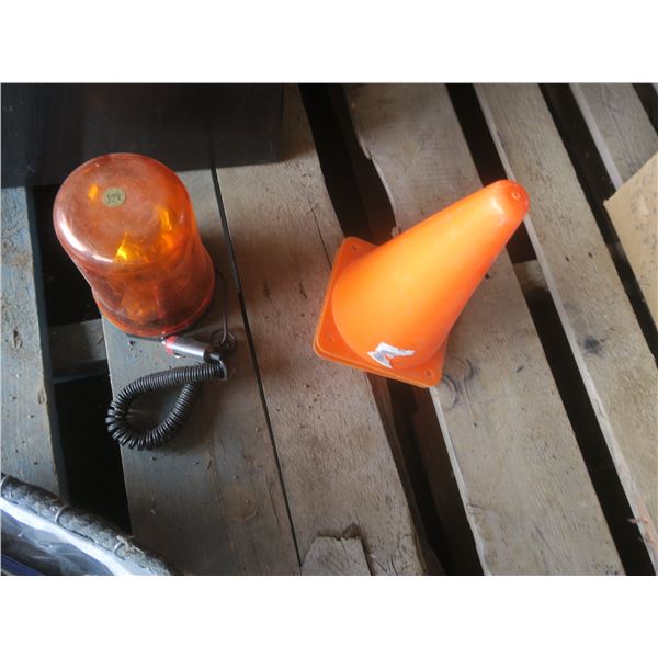 light, cones, ford splashquards