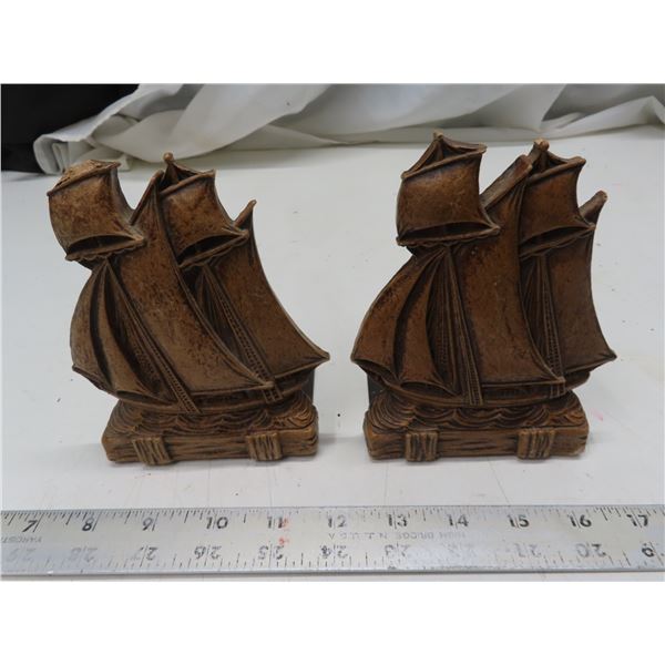 sailboat book ends