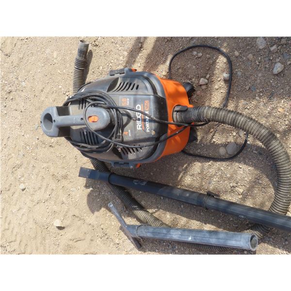 rigid 4 gallon vac