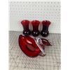 Image 1 : VINTAGE RUBY RED GLASS SWANS AND VASES