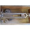Image 4 : Antique Government legal scale in box