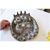 Image 1 : Huge Grizzly Paw Metal Ashtray