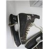Image 2 : size 6 1/2 skates
